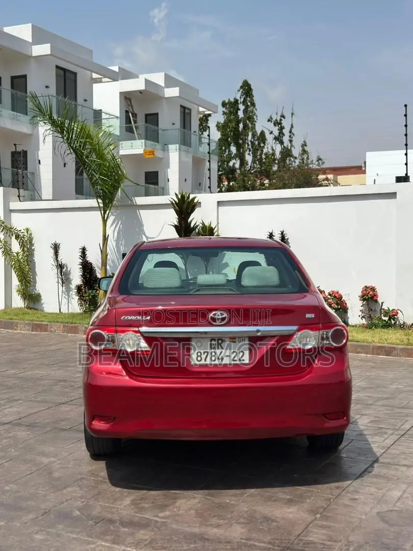 Toyota Corolla LE 4dr Sedan (1.8L 4cyl 4A) 2013 Red