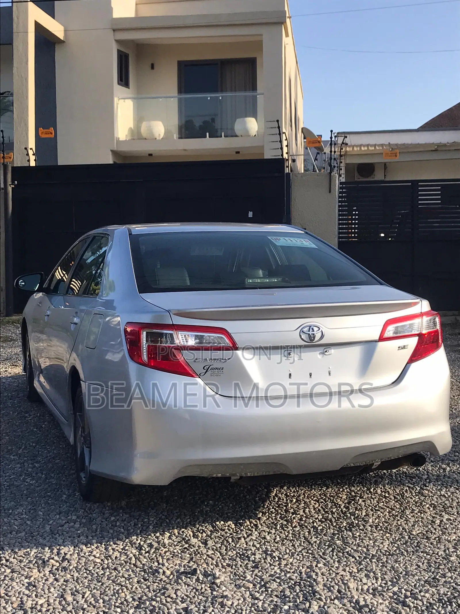 Toyota Camry SE 4dr Sedan (2.5L 4cyl 6A) 2012 Silver