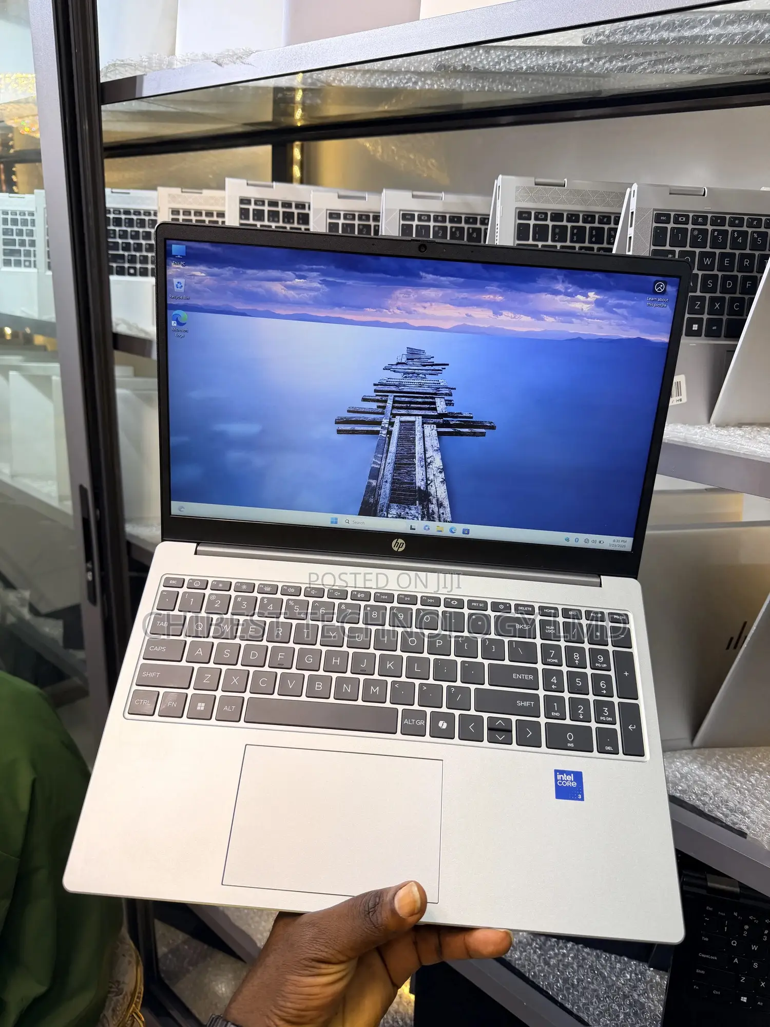 Laptop HP 250 G10 8GB Intel Core i3 SSD 512GB
