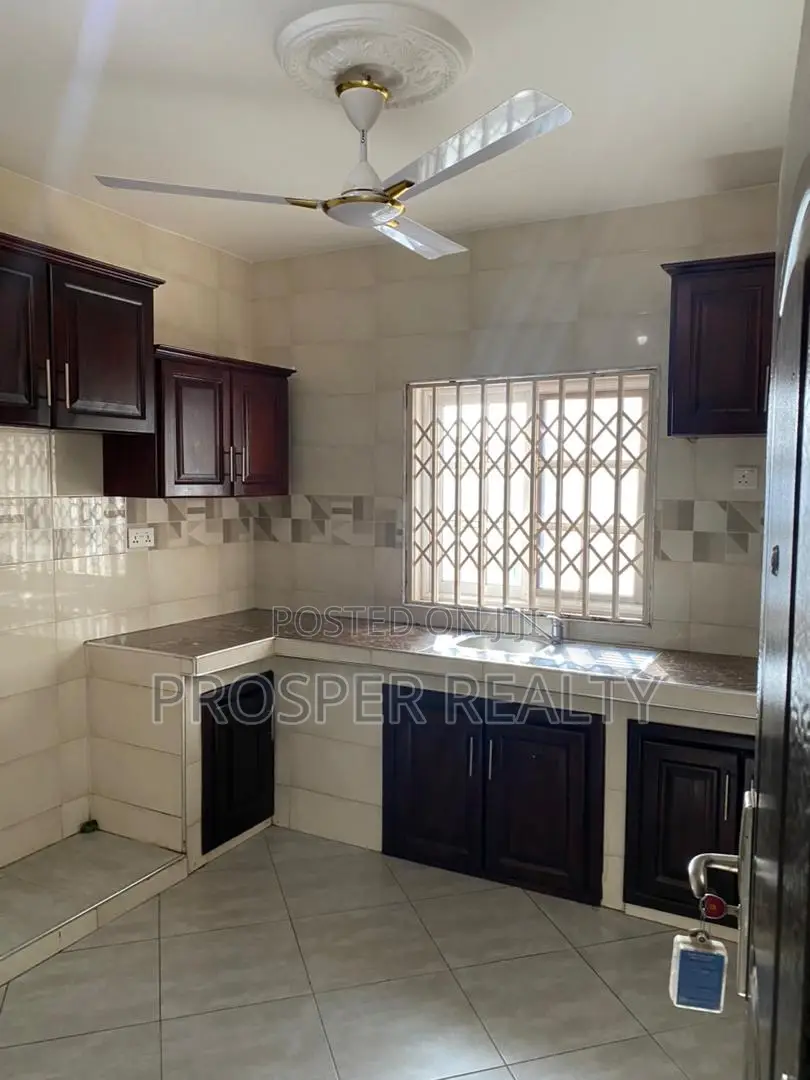 2bdrm Apartment in Lashibi, Tema Metropolitan for rent