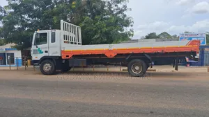 Hyundai Rhino Truck (8 Holes)
