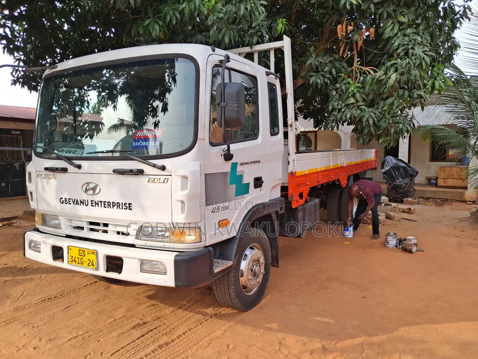 Hyundai Rhino Truck (8 Holes)