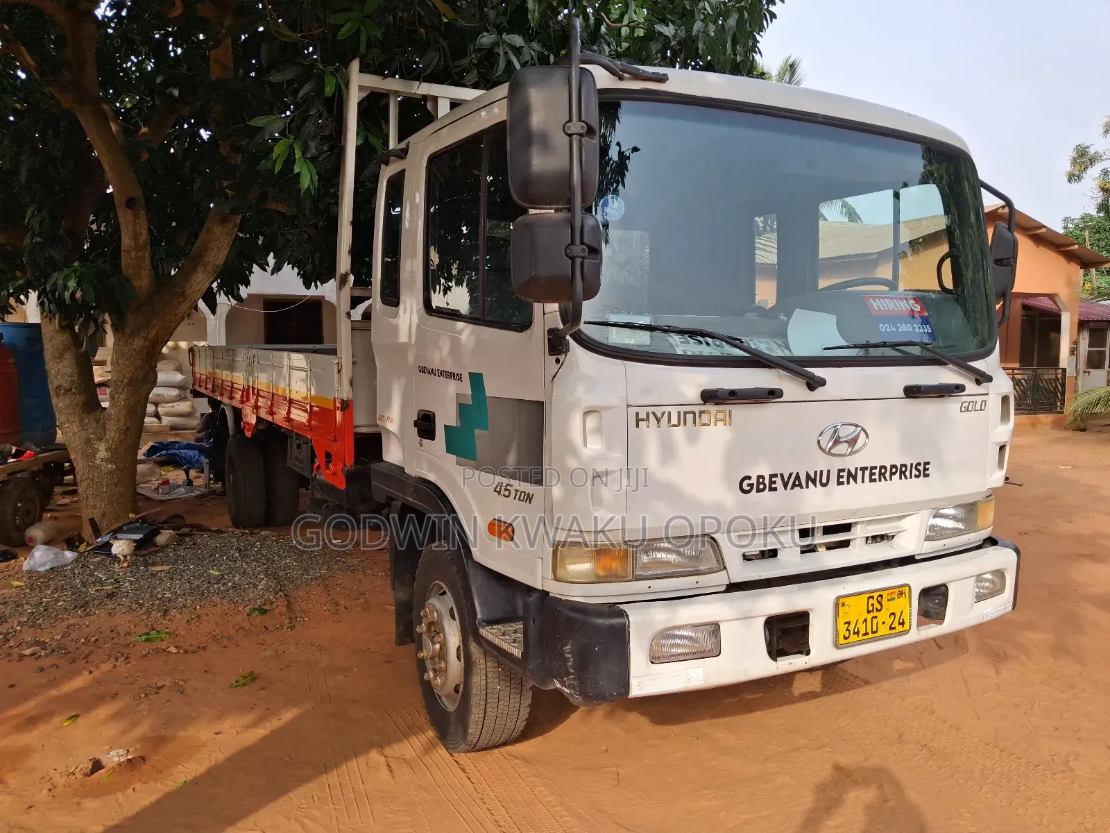 Hyundai Rhino Truck (8 Holes)