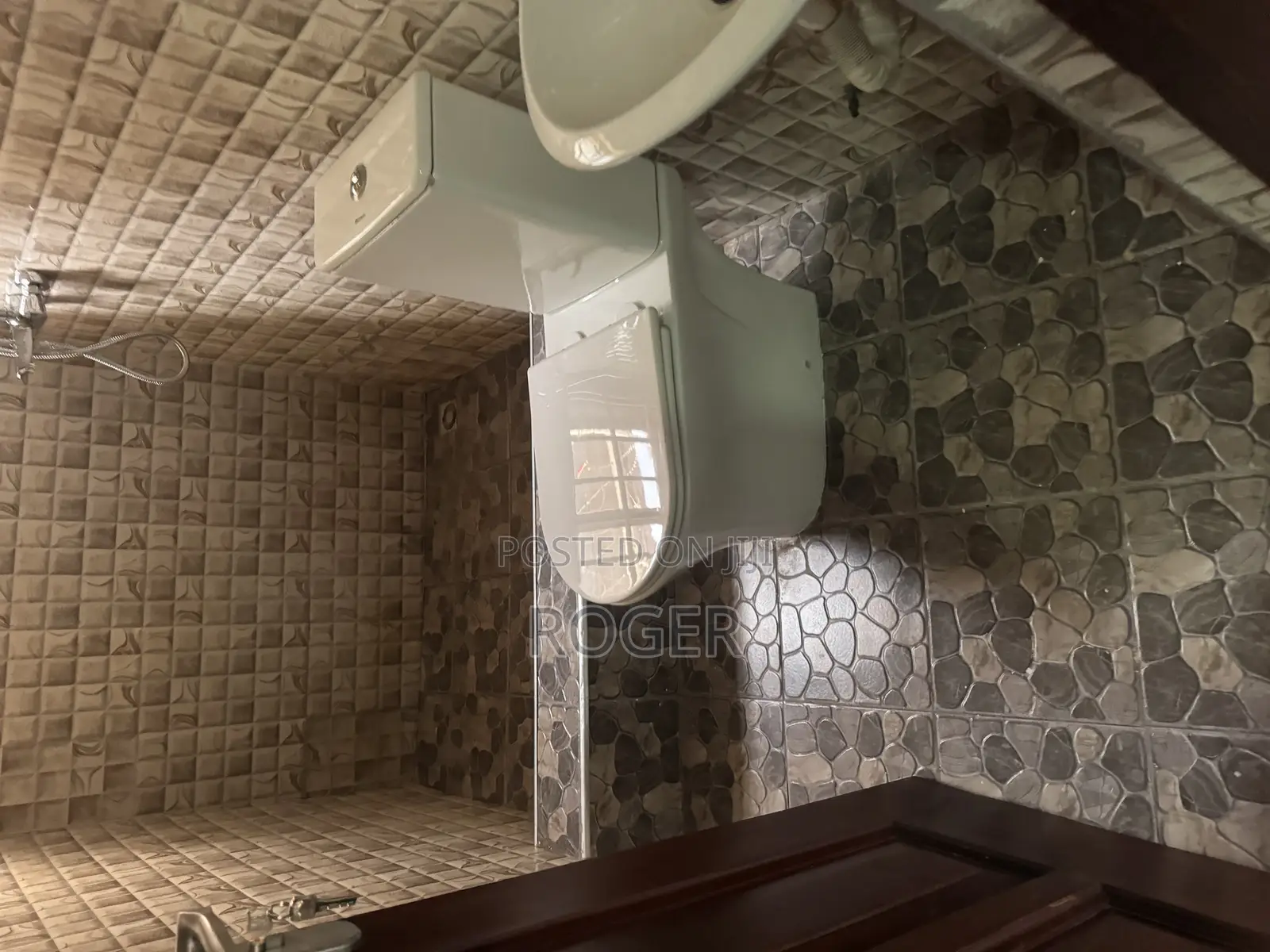 3bdrm House in Achimota Mile 7 for rent