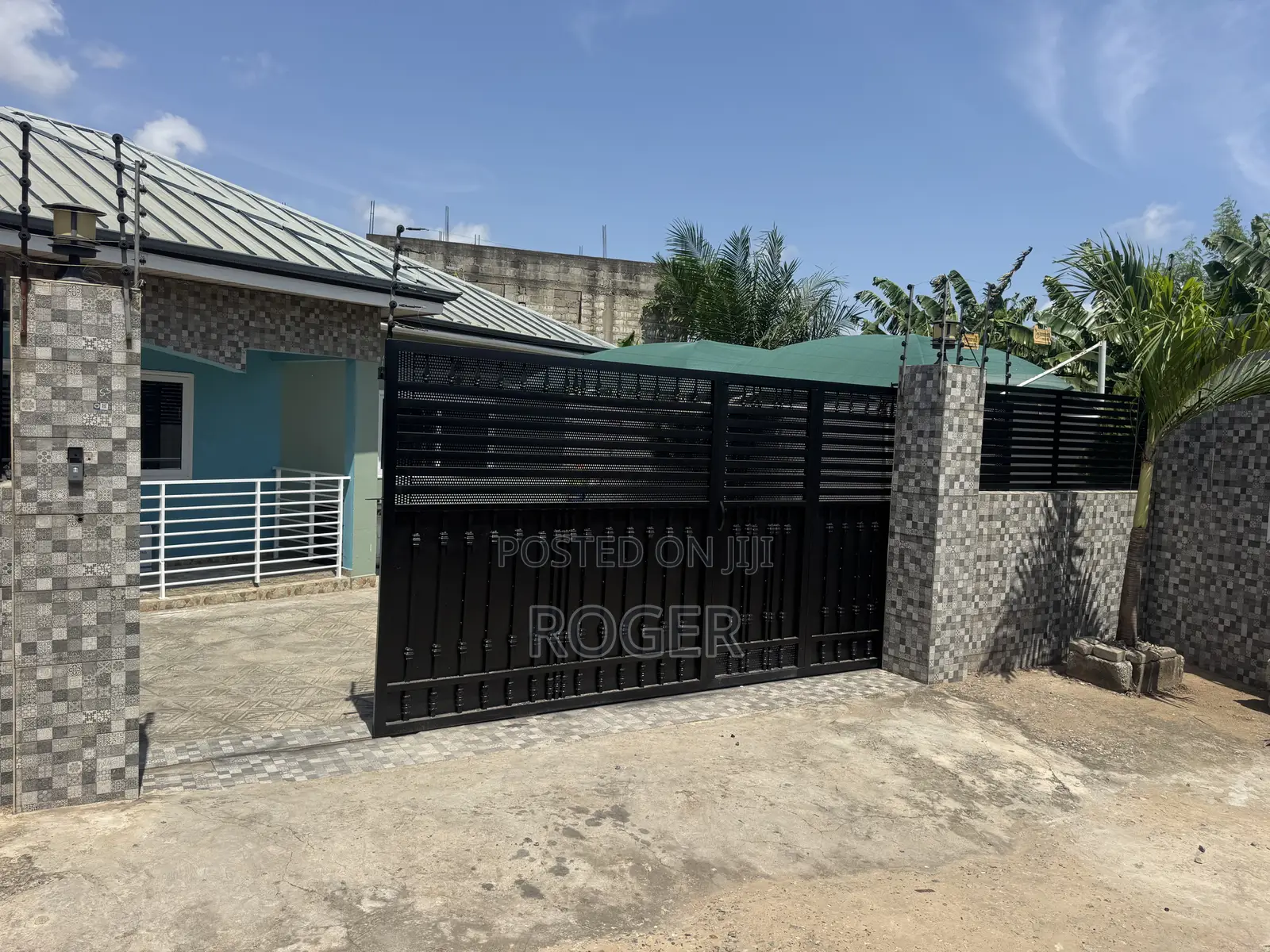 3bdrm House in Achimota Mile 7 for rent