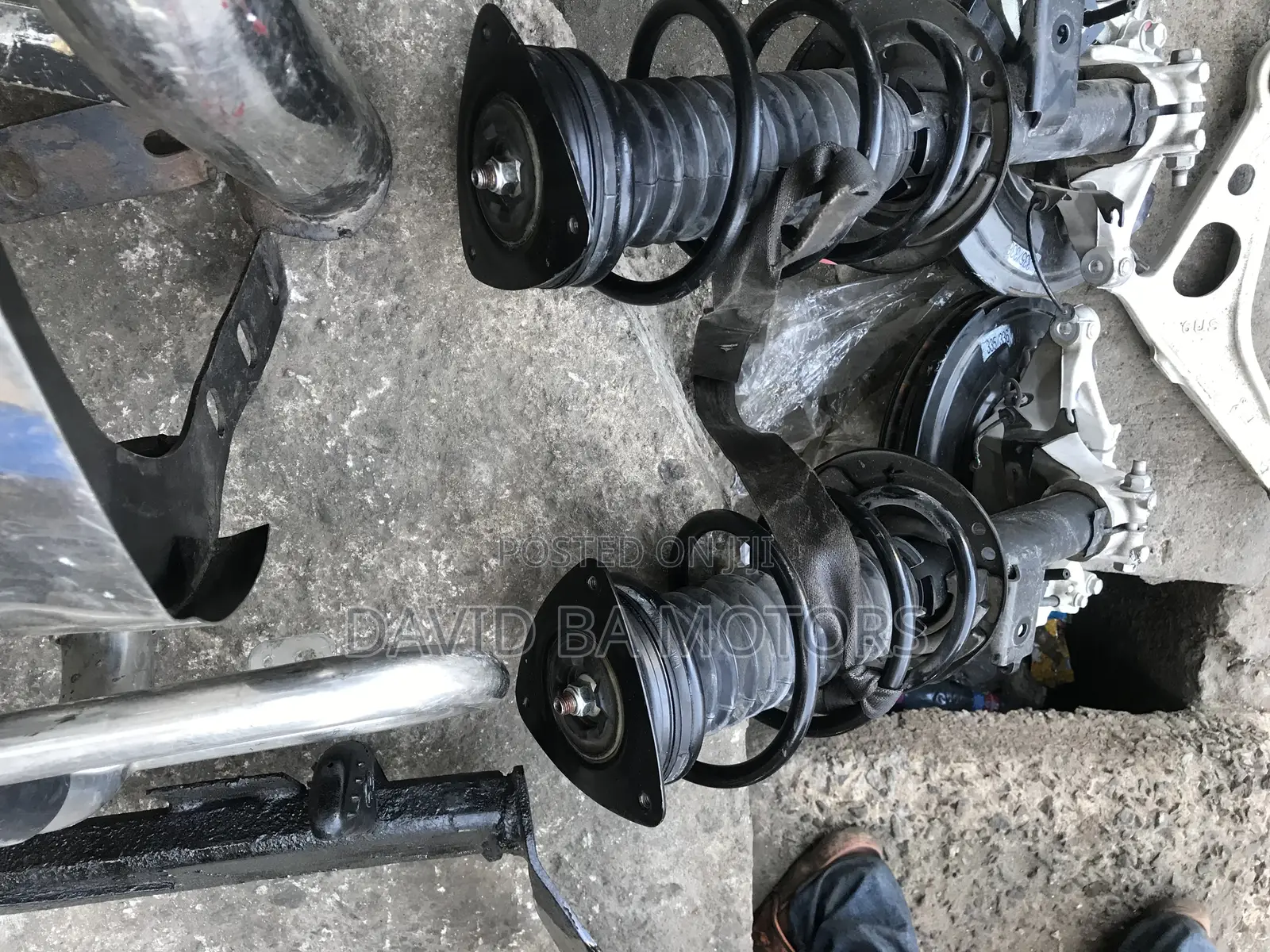 Mitsubishi Outlander 2023 Front Shocks Complete Shocks