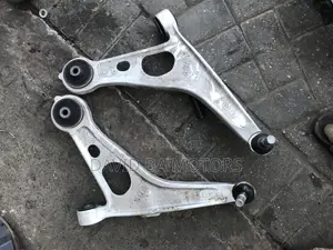 Mitsubishi Outlander 2023 Lower