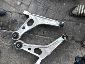 Mitsubishi Outlander 2023 Lower