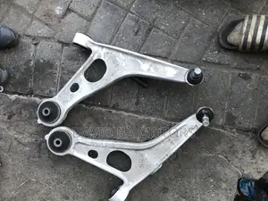 Mitsubishi Outlander 2023 Lower