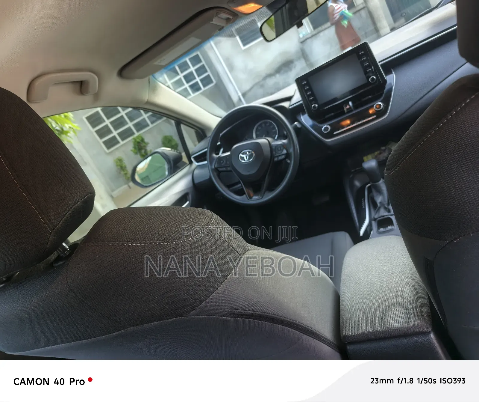 Toyota Corolla LE 2020 Black