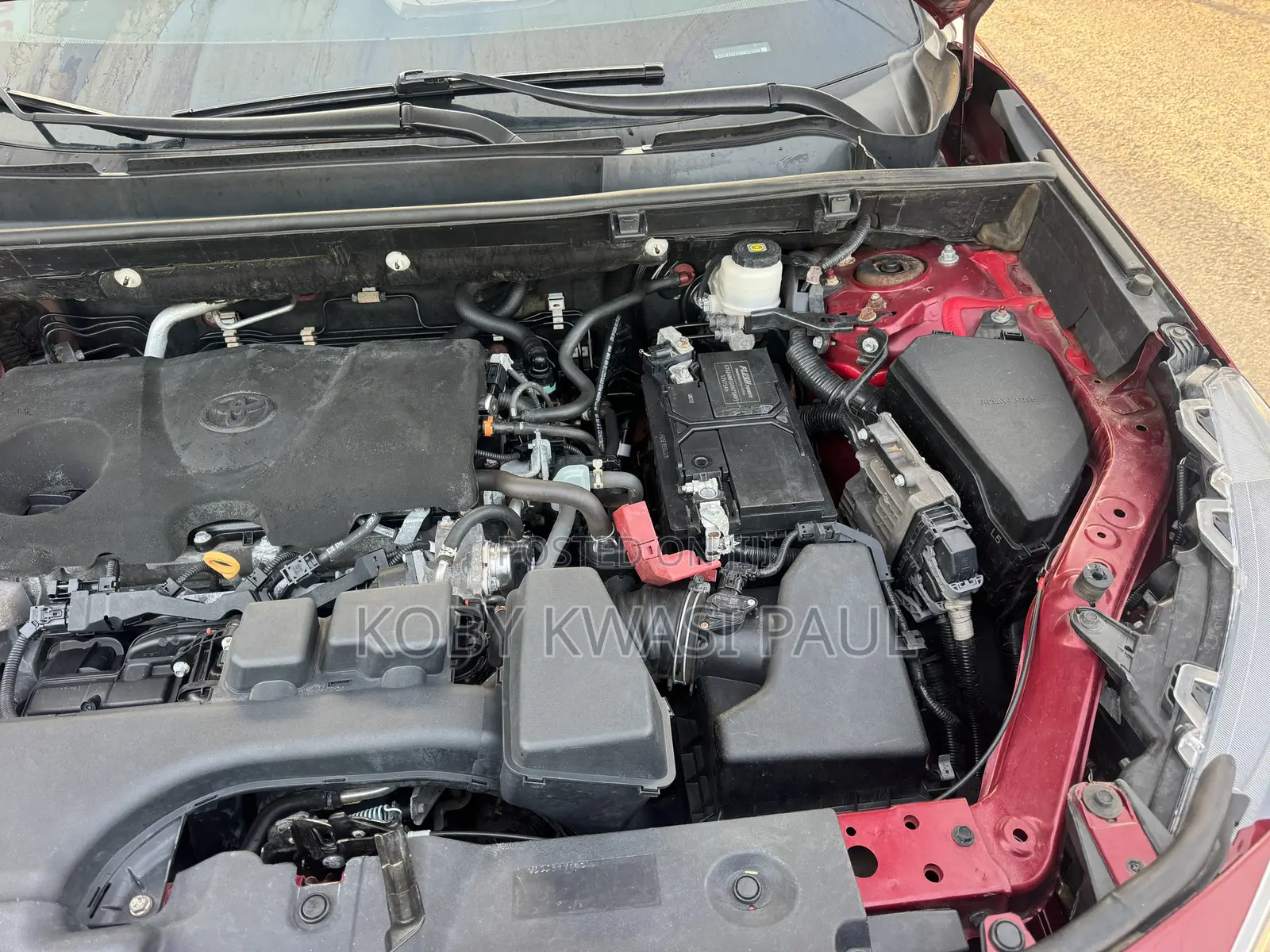 Toyota RAV4 XLE 2022 Red