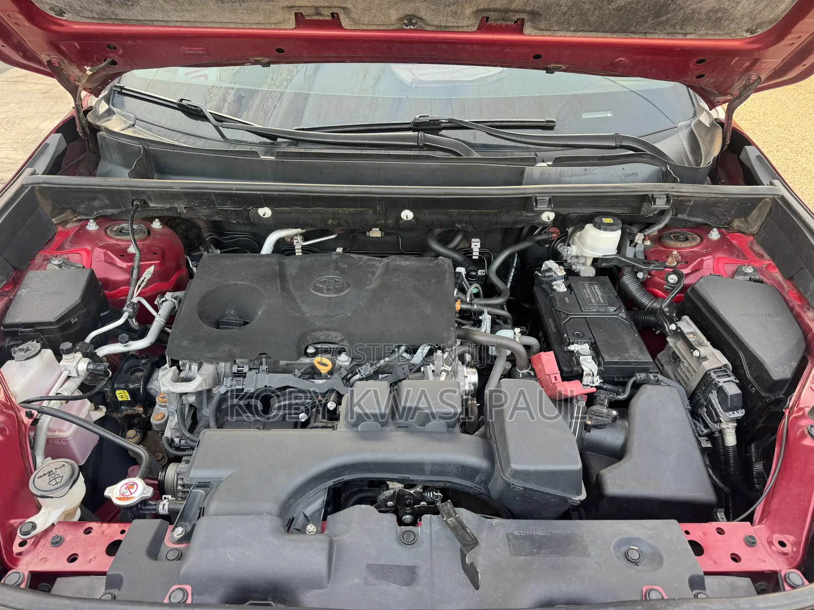 Toyota RAV4 XLE 2022 Red