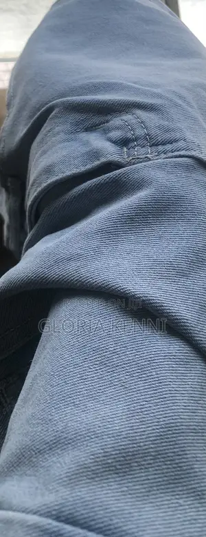Straight Jeans