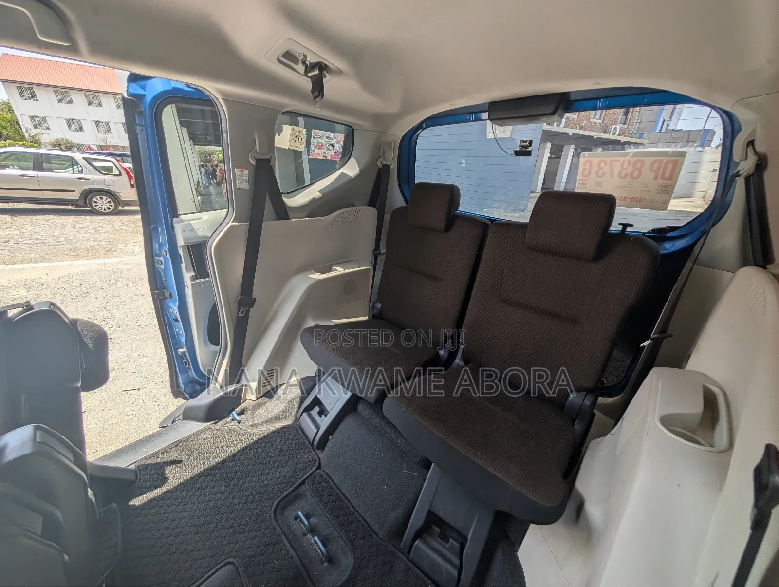 Toyota Sienta 1.5 Hybrid FWD (6-seater) 2017 Blue