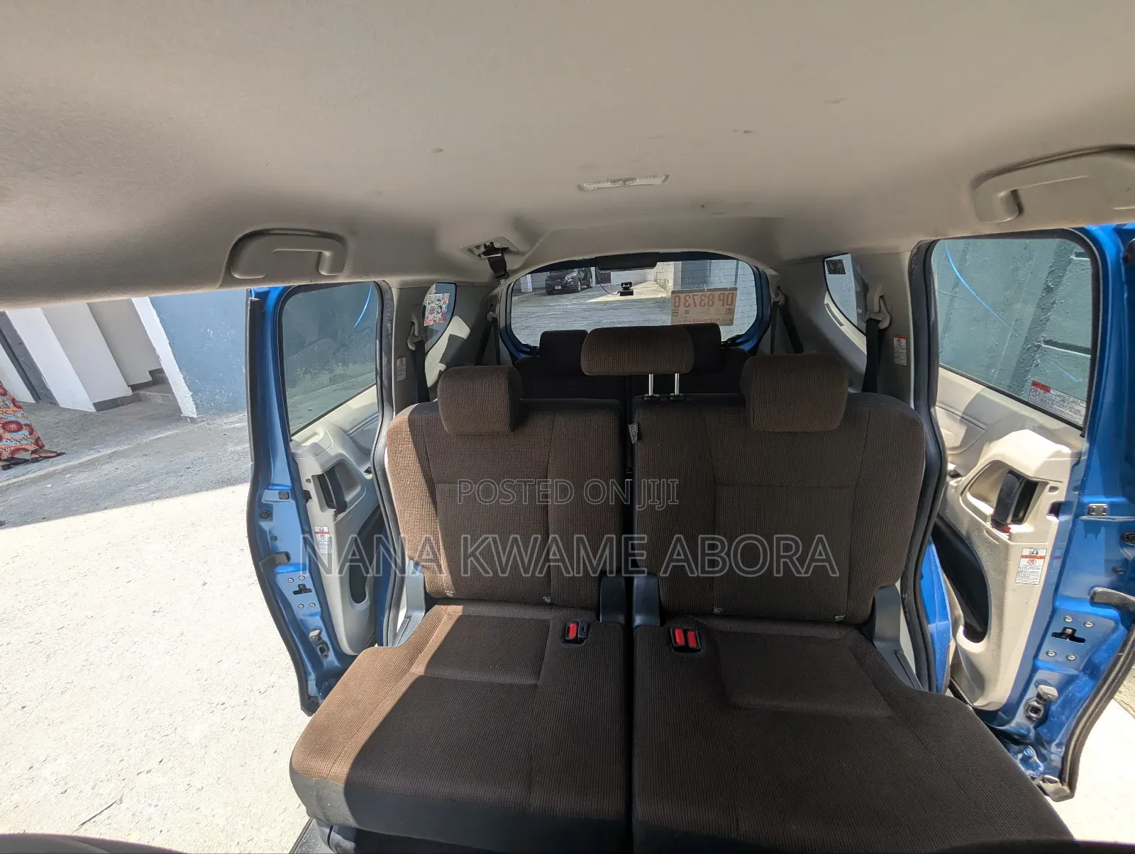 Toyota Sienta 1.5 Hybrid FWD (6-seater) 2017 Blue