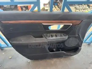 2018 Honda CRV Cr-v Ex Front Left Door Panel Black Oem 17 18 19 20 22