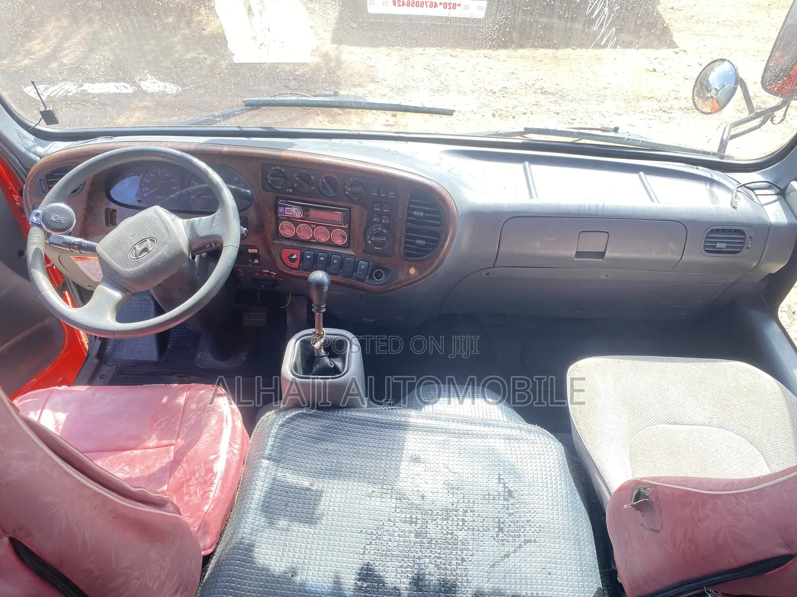 Hyundai County 2015 Orange
