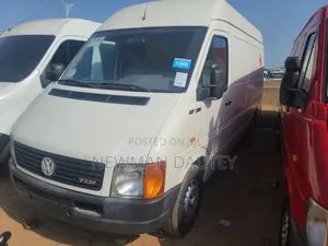 Volkswagen LT 2000 Beige