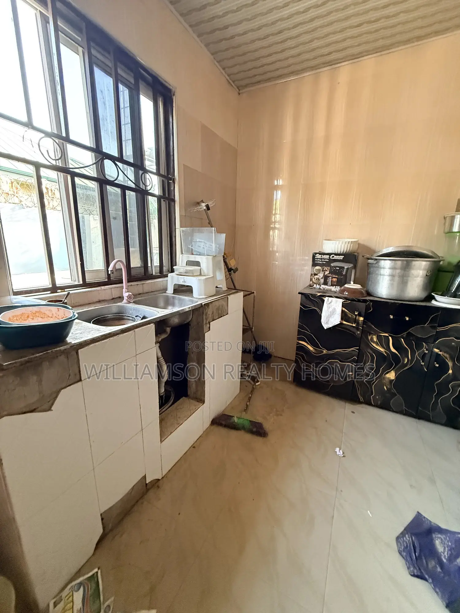 1bdrm Apartment in Hfc Estate Area, Spintex for rent