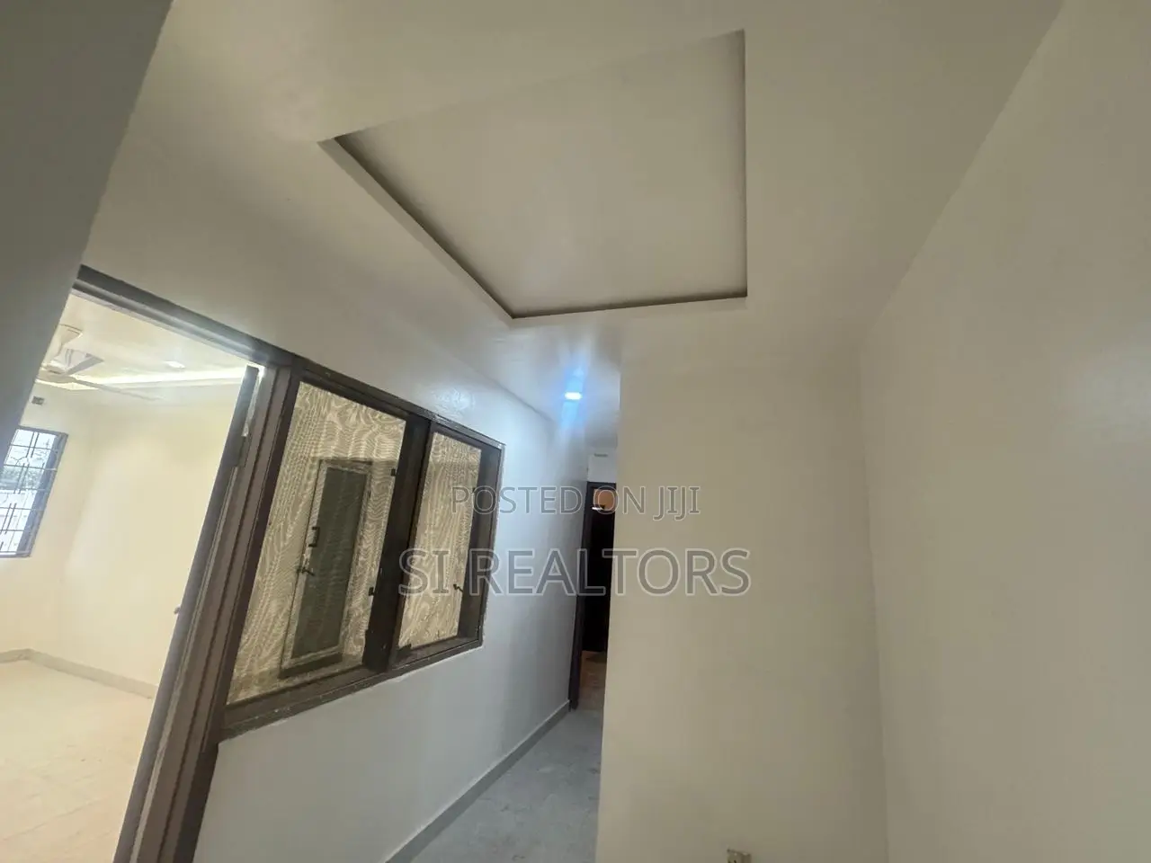 4bdrm Bungalow in Regimanuel Gray, Sakumono for rent