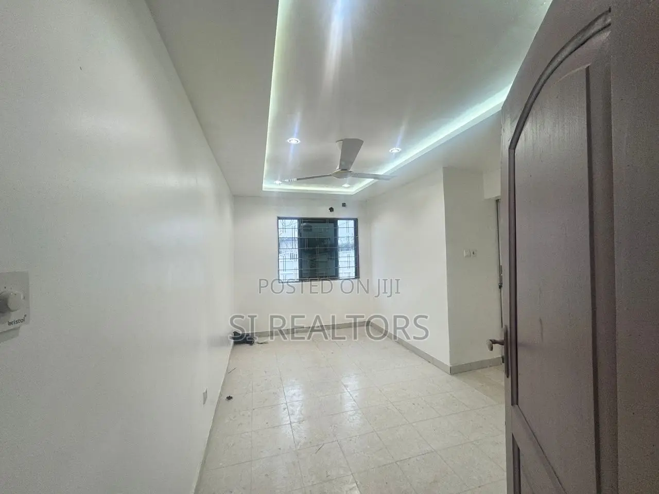 4bdrm Bungalow in Regimanuel Gray, Sakumono for rent