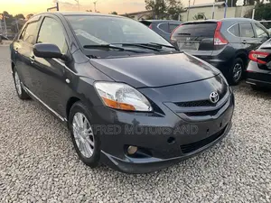 Toyota Belta 2010 Gray