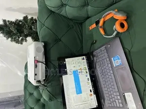 Epson Projector Eb S31 in a Good Condition Quality Display