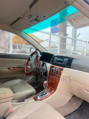 Toyota Corolla Altis 2005 White