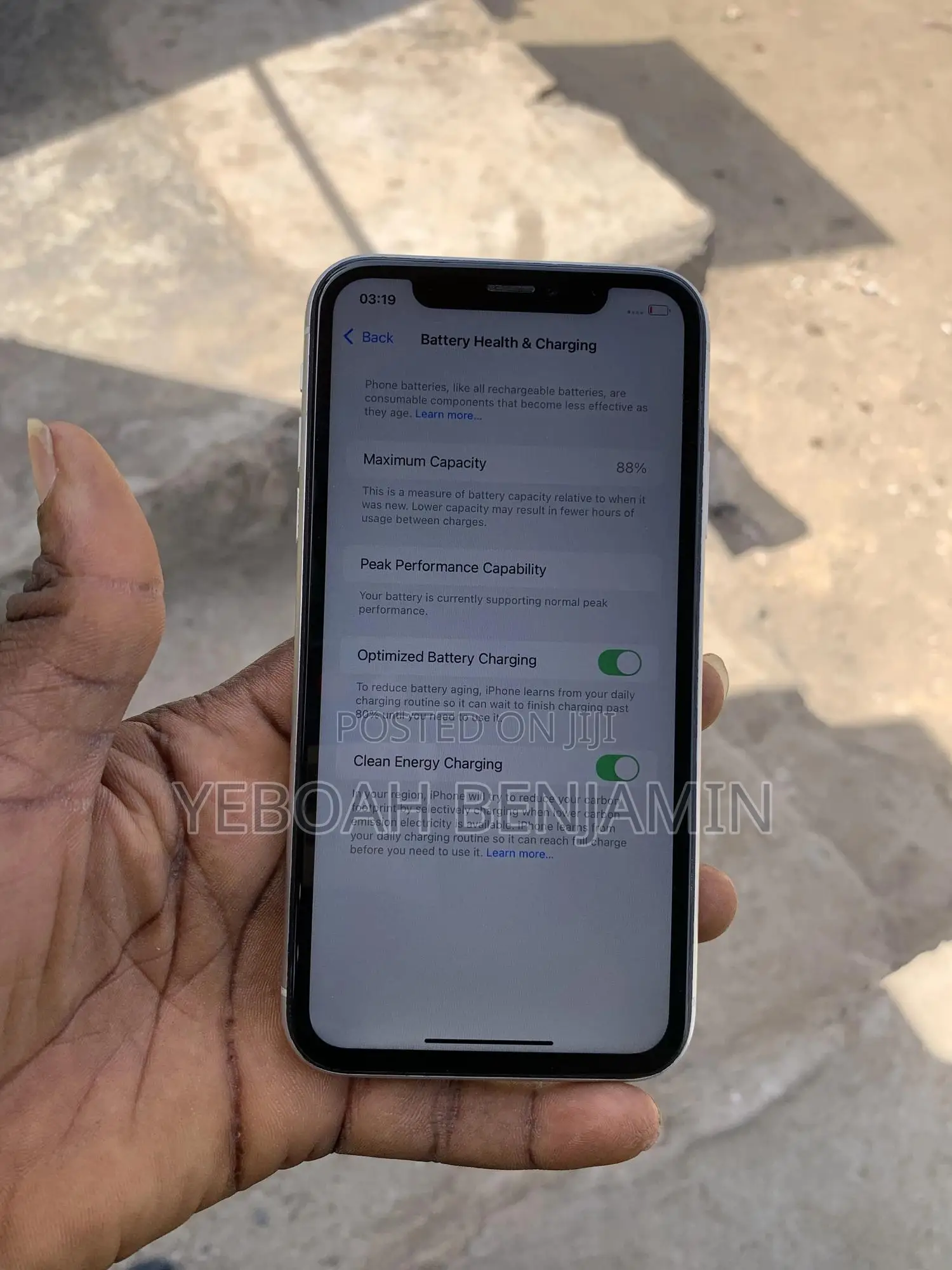 Apple iPhone XR 128 GB White