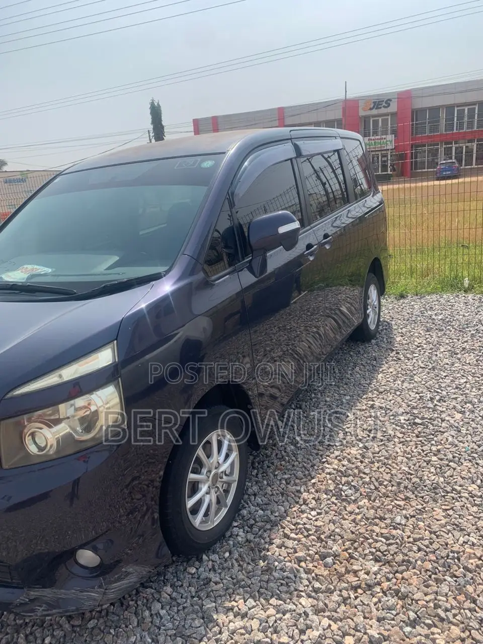 Toyota Voxy 2012 Blue