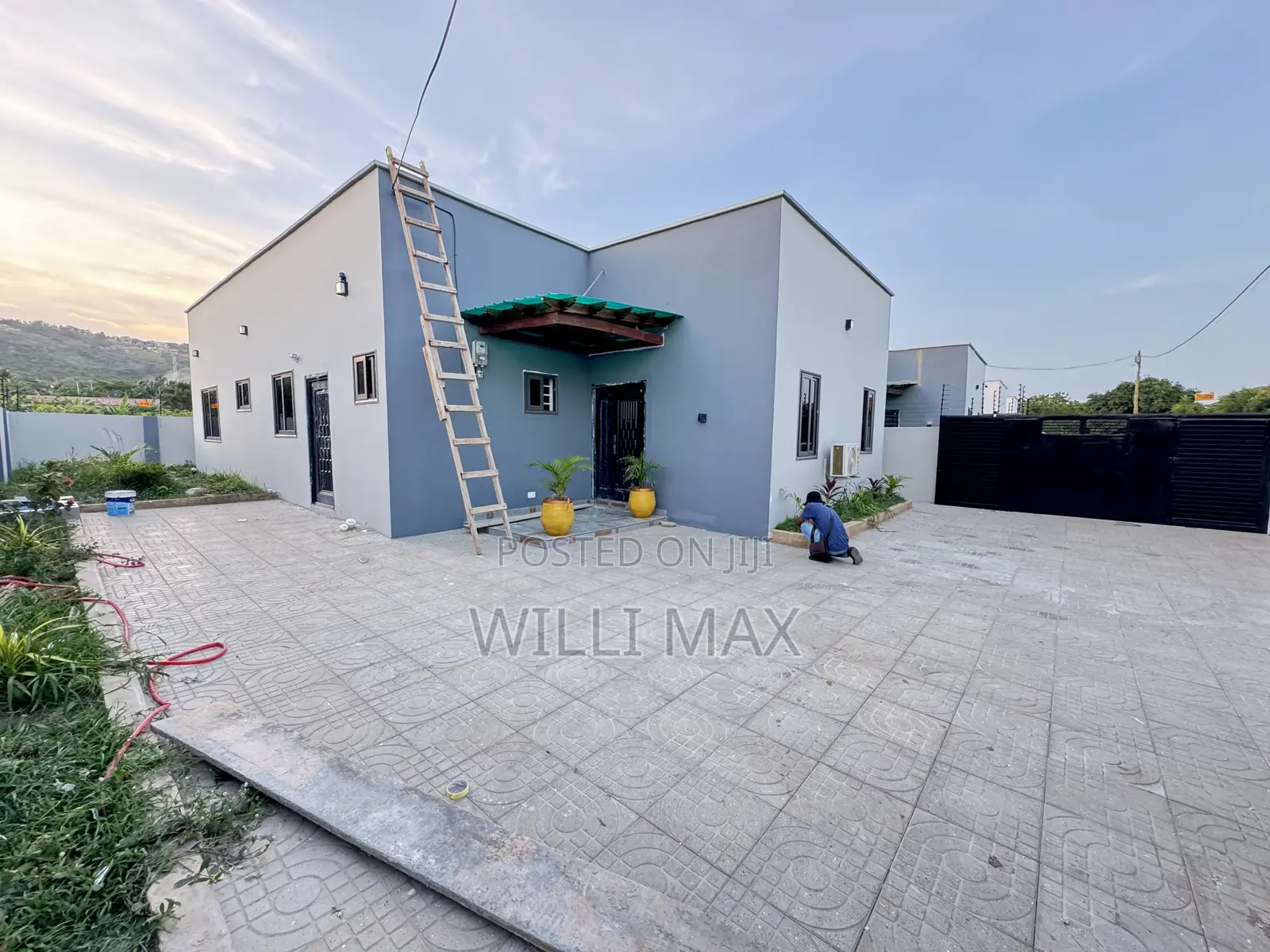 3bdrm Bungalow in Ayimensah, Oyarifa Mall Area for sale