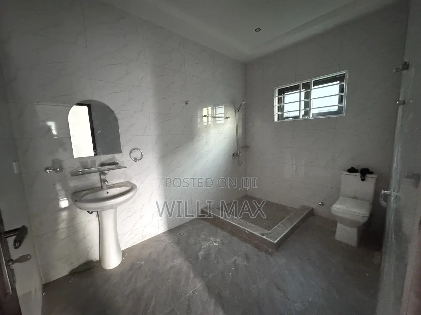 3bdrm Bungalow in Ayimensah, Oyarifa Mall Area for sale