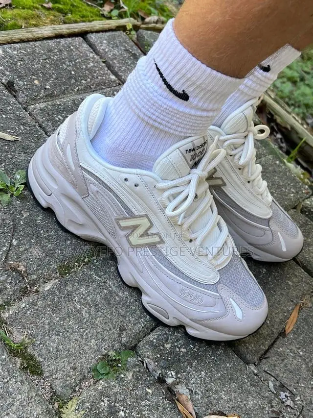 Quality New Balance 1000 Retro Running Design