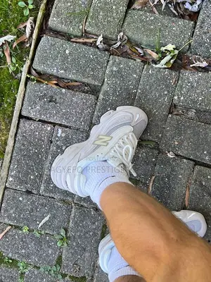 Quality New Balance 1000 Retro Running Design