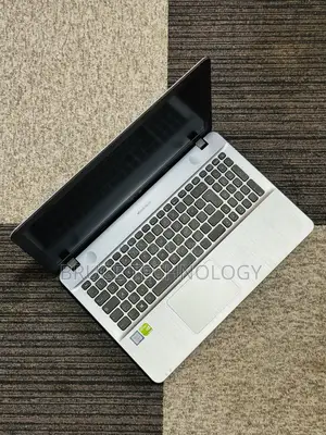 Laptop Asus VivoBook Max X541UA 8GB Intel Core i5 SSD 256GB