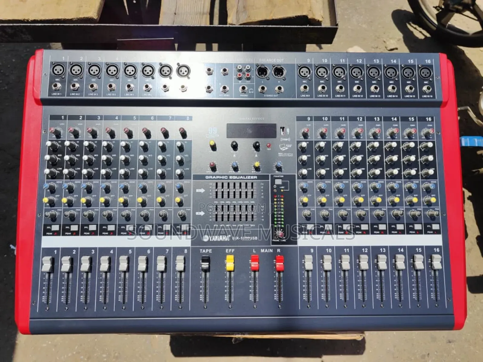 Yamaha BLX - 1600usb Mixer