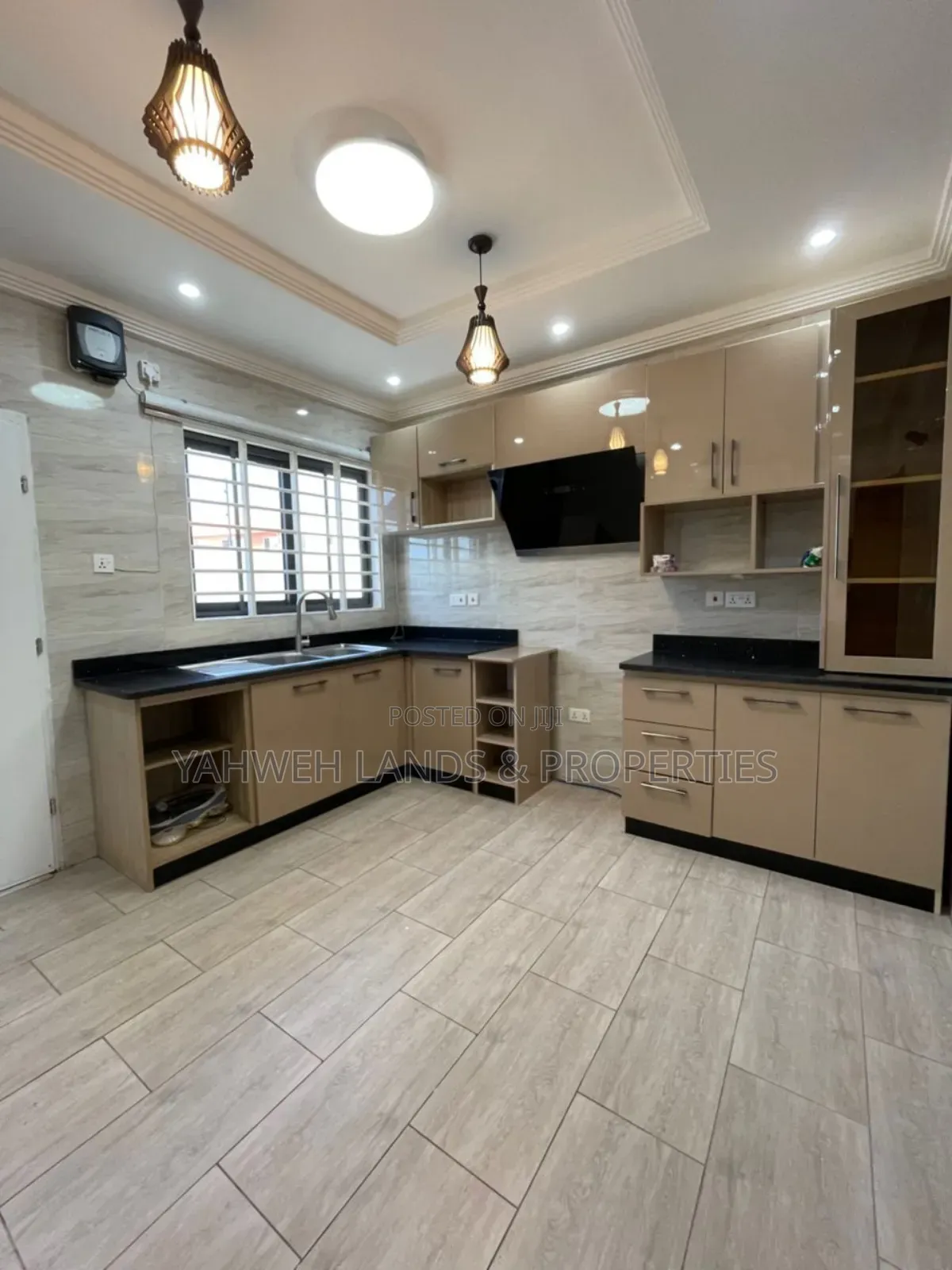 3bdrm House in Spintex, Baatsona Total for sale