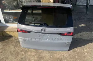 Honda Cr-v 2023 Boot Conplete