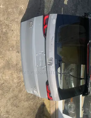 Honda Cr-v 2023 Boot Conplete