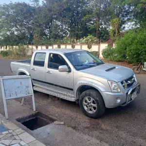 Isuzu D-MAX 2008 Gray