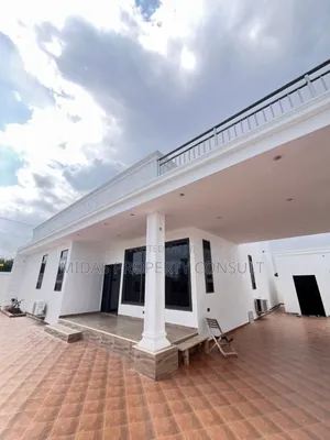 3bdrm House in Comm 24, Accra Metropolitan for sale