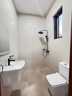3bdrm House in Comm 24, Accra Metropolitan for sale