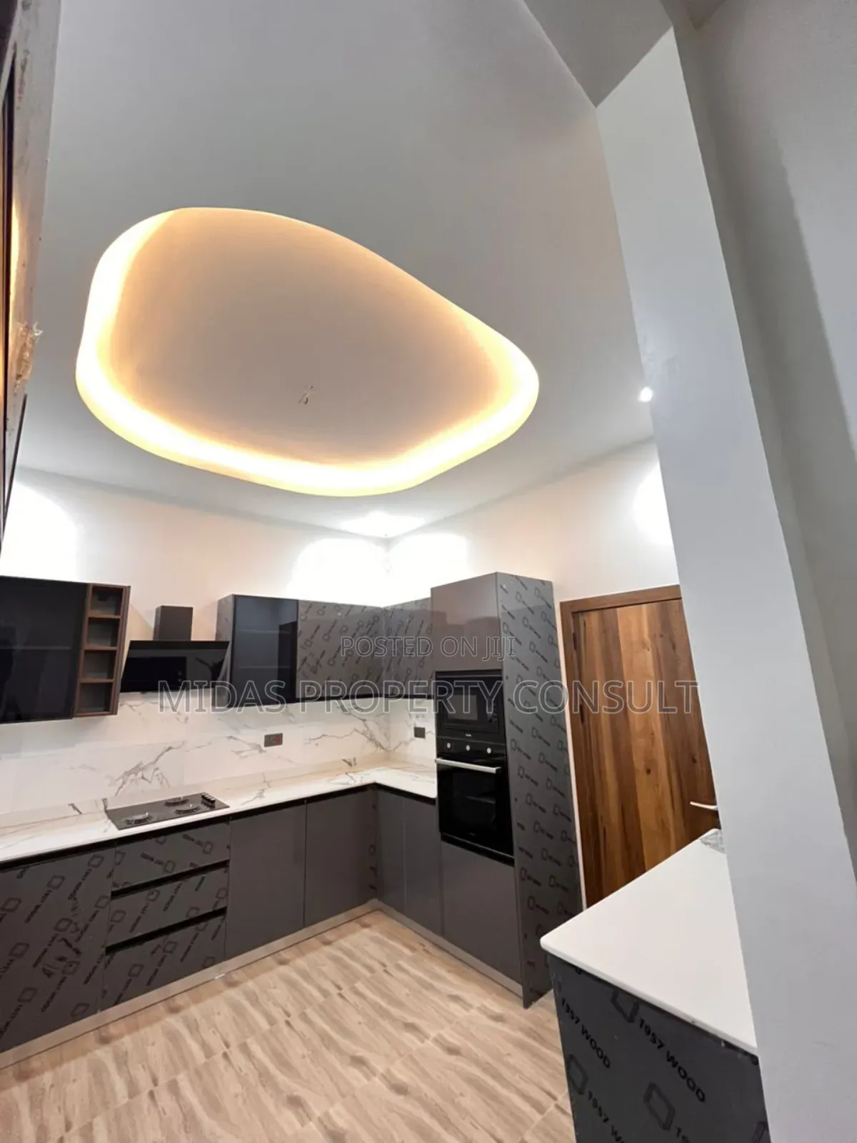 3bdrm House in Comm 24, Accra Metropolitan for sale