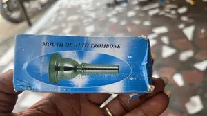 Trombone Mouth Pin