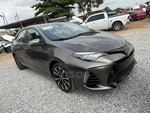 Toyota Corolla 2017 Ivory