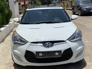 Hyundai Veloster Automatic 2012 White