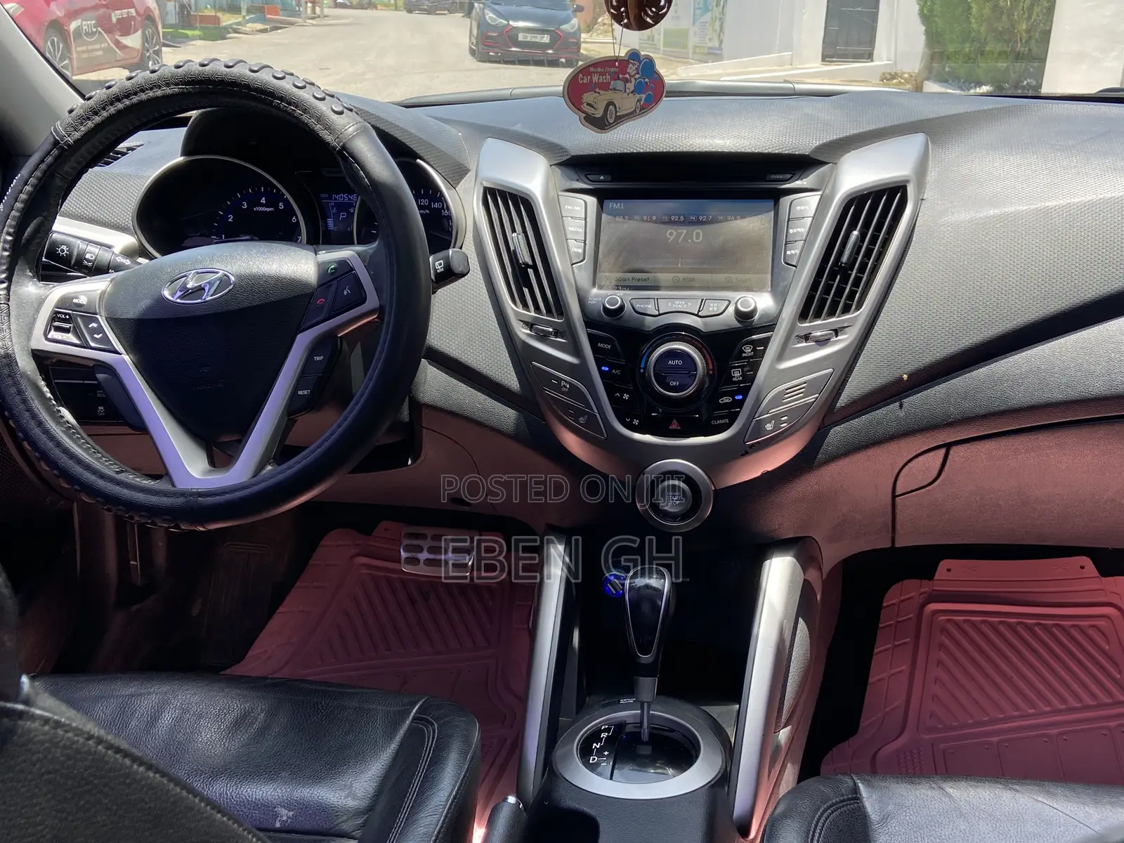 Hyundai Veloster Automatic 2012 White
