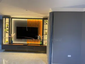 Aura Tv Unit