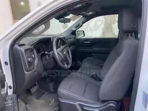 Chevrolet Silverado 2025 White