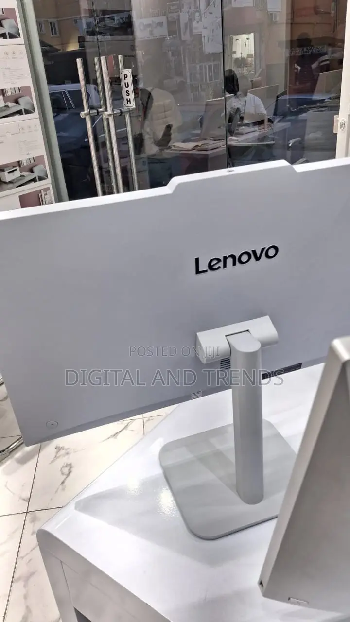 New Desktop Computer Lenovo 8GB Intel Core i3 SSD 512GB